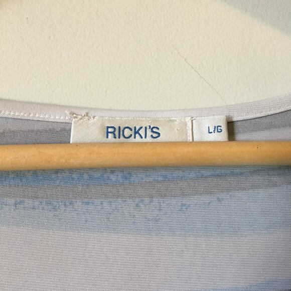 Blue and White Artistic Paint Brush Stroke Keyhole Pleated Collar Tank Top - Picture 10 of 14